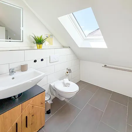 Apartment ImmoStay I#2- Apartment mit Garten&Privatparkplatz, WiFi&TV