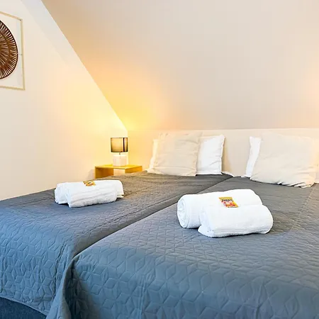 ImmoStay I#2- Apartment mit Garten&Privatparkplatz, WiFi&TV Apartment