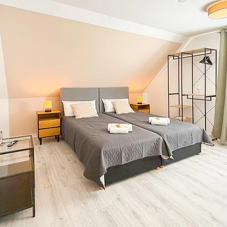 Apartment ImmoStay I#2- Apartment mit Garten&Privatparkplatz, WiFi&TV