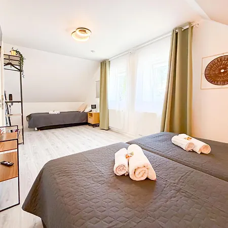 ImmoStay I#2- Apartment mit Garten&Privatparkplatz, WiFi&TV *