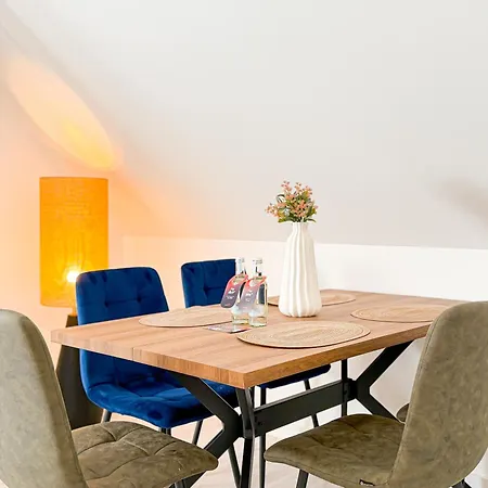 ImmoStay I#2- Apartment mit Garten&Privatparkplatz, WiFi&TV