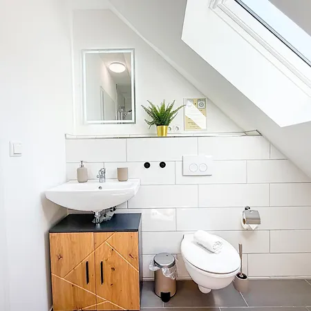 Apartment ImmoStay I#2- Apartment mit Garten&Privatparkplatz, WiFi&TV